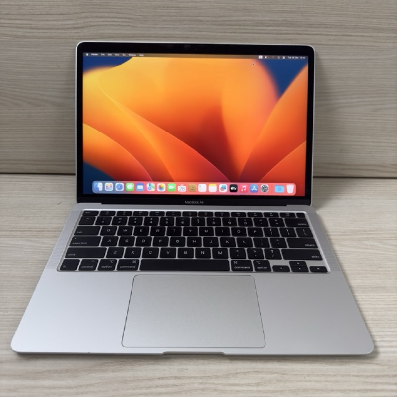MacBook Air 2020 Silver i3 1.1ghz 16/256